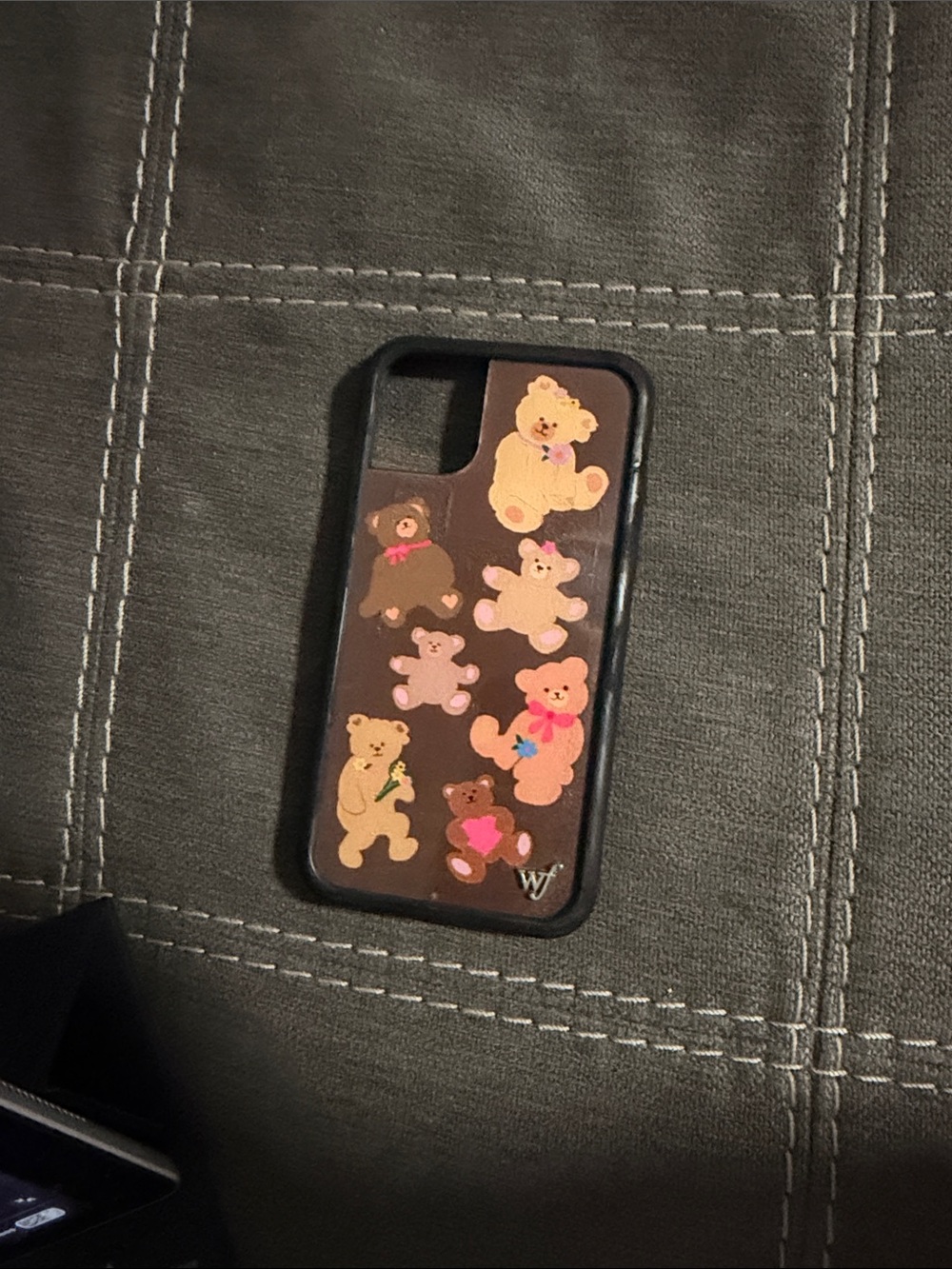 Cute Wildflower Teddy Bear Graphic Phone Case - Brown Background